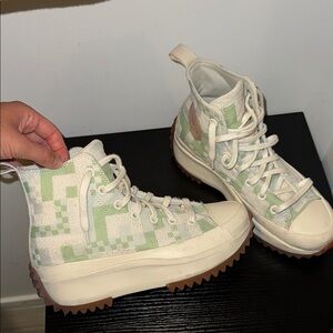 SPECIAL EDITION Chuck Taylor Converse size 6 men, size 7.5 women